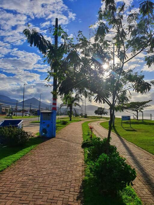 100mts Da Com Churrasqueira, Piscina E Wi-fi Caraguatatuba