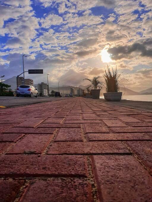 100mts Da Com Churrasqueira, Piscina E Wi-fi * Caraguatatuba